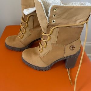 New timblerland lace booties